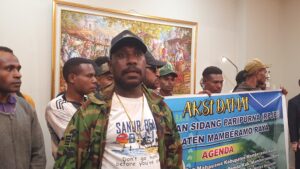 Mahasiswa Demo Minta Batalkan Sidang Paripurna RPJPD di Jayapura