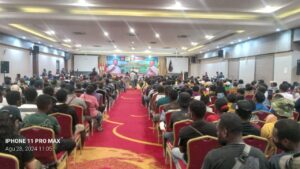 Diarak Ribuan Pendukung, JJO-ART Daftar ke KPU Berjalan Kaki