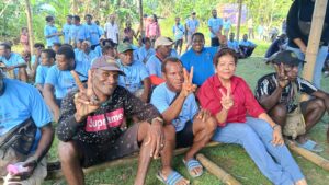 Yanni – Jemmi Dianggap Mampu Buka Keterisolasian, Masyarakat Apawer: Pilih Nomor 2