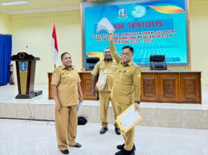 Bupati Semuel Siriwa Buka Ujian Tertulis Seleksi Calon Anggota DPRK, Sampaikan Harapan