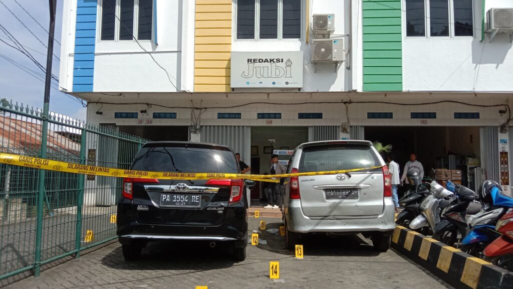 Kantor Redaksi Jubi Dilempari Bom Molotov, Dua Mobil Operasional Terbakar