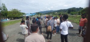 Dua Pendeta Batal Berangkat, Pihak Gereja Lumpuhkan Bandara Kasonaweja