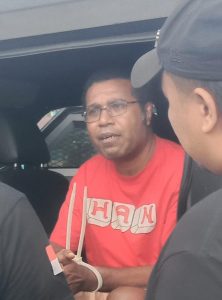 Breaking News: Ketua DPD PDI Perjuangan Papua, Herry Ario Naap, Ditangkap Brimob di Biak