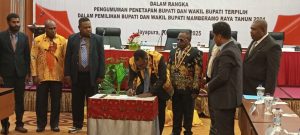Pusat Pangkas 148 Miliar, Bupati Minta OPD Siapkan Data untuk Lobi Naikan APBD Mamberamo Raya