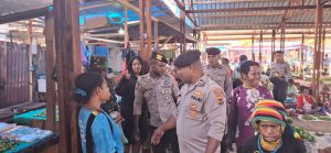 Polres Jayapura Perketat Keamanan Pasar Phara dengan Patroli Rutin