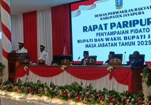 Usai Dilantik, Bupati Yunus Wonda Sampaikan Pidato Perdana dalam Paripurna DPRK Jayapura