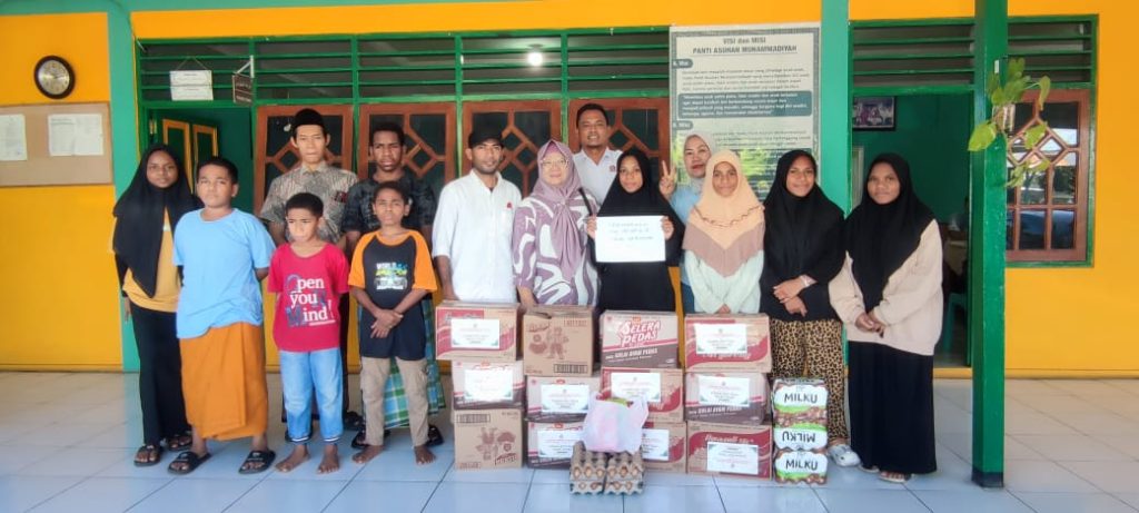 Safari Ramadhan Gerindra: Berbagi dengan Anak Panti Asuhan Muhammadiyah Abepura