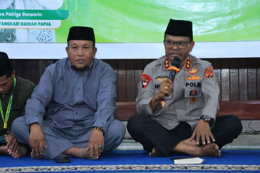 Membangun Harmoni dan Toleransi: Safari Ramadhan Kapolda Papua di Masjid Al-Muhajirin Koya Barat