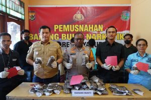 5 Tersangka Diringkus, Ribuan Gram Ganja dan Sabu Dimusnahkan Polres Jayapura