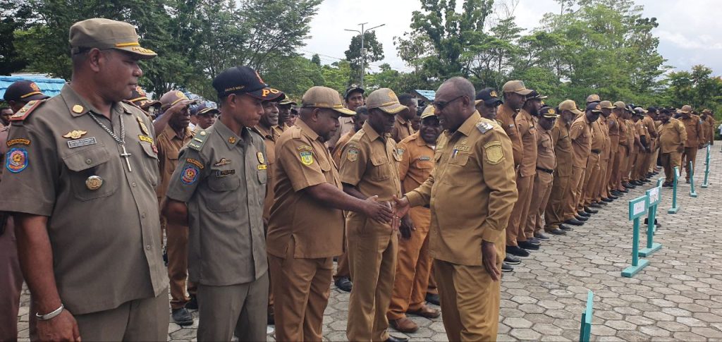 Mengurai Dualisme Jabatan: Tantangan Tata Kelola Pemerintahan di Mamberamo Raya