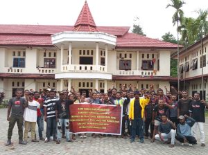 Mahasiswa Pertanyakan Bantuan Studi, Wabup Minta Bersabar dan Tidak Lakukan Aksi Tambahan