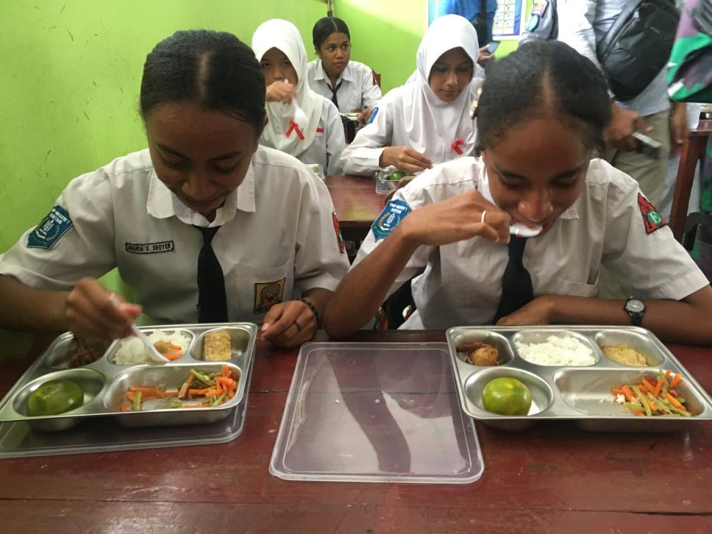 Dukung Makan Gratis di Sekolah, Kapolres Jayapura: “Anak Sehat, Pendidikan Kuat”
