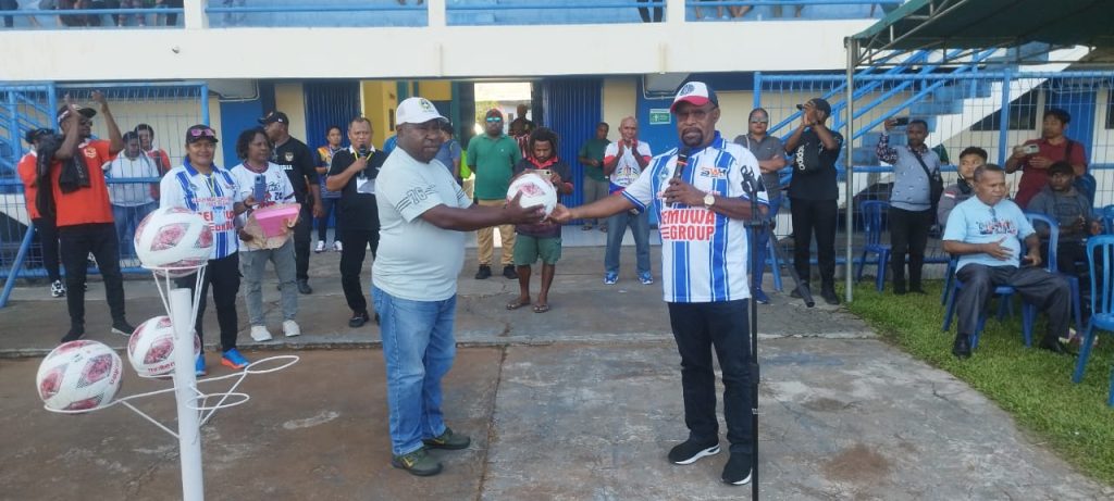 Bupati Yunus Wonda Buka Turnamen Sepak Bola Yuris Cup U-22 2025, Ini Harapannya