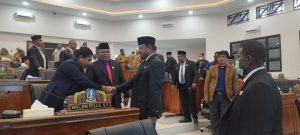 Haris Yocku Hadiri Paripurna DPRK Jayapura: Apresiasi Kinerja Dewan dan Soroti Peran OPD