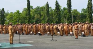 Pimpin Apel Perdana, Wabup Jayapura Haris Yocku Soroti Disiplin dan Kebersihan ASN