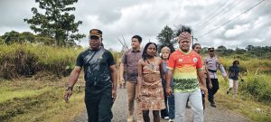 Wabup Jayapura Serap Aspirasi Warga Kaureh Soal Jalan Rusak dan Fasilitas Pendidikan
