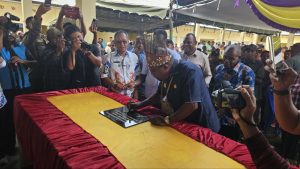 Bupati Jayapura Resmikan Pasar Rakyat Banuku, Dorong Penguatan Ekonomi Lokal