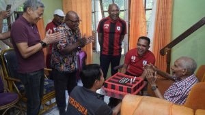 HUT ke-62 Persipura, Ketua Umum Kunjungi Pendiri Klub sebagai Tanda Hormat