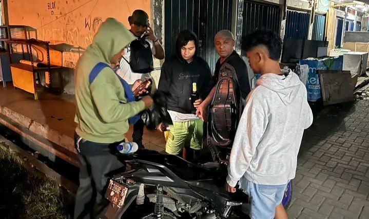 Polresta Jayapura Tertibkan Pedagang Miras Ilegal di Entrop, ‘Ada-ada’