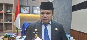Wabup Haris Yocku Sambut Kedatangan Pj Gubernur Papua di Bandara Sentani