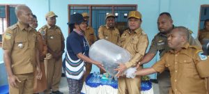 Serap Aspirasi Warga Distrik Waibu, Bupati Jayapura Janji Realisasi di 2026