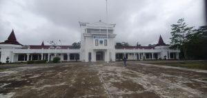 Warga Palang Seluruh Kantor Pemerintah di Mamberamo Raya, Layanan Publik Lumpuh Total