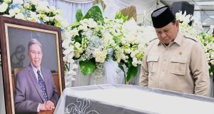 Presiden Prabowo: Indonesia Kehilangan Sosok Besar, Kwik Kian Gie