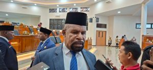 Bupati YW Tegaskan Kehadirannya di TPS PSU-U Hanya Monitoring