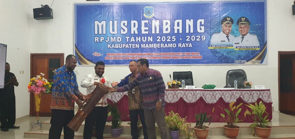 Musrenbang RPJMD 2025–2029 Dibuka Wabup Keven Totouw, Tegaskan Pembangunan Harus Terukur dan Inklusif