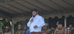 Kemtuk Gresi Meriah! Wabup HRY Buka Turnamen Voli, Sambut HUT RI ke-80