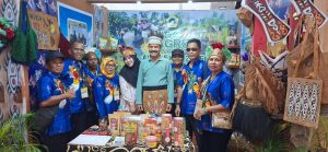Mama Marta Ohee Pamerkan 100 Karya Kerajinan Papua di Expo KTNA 2025