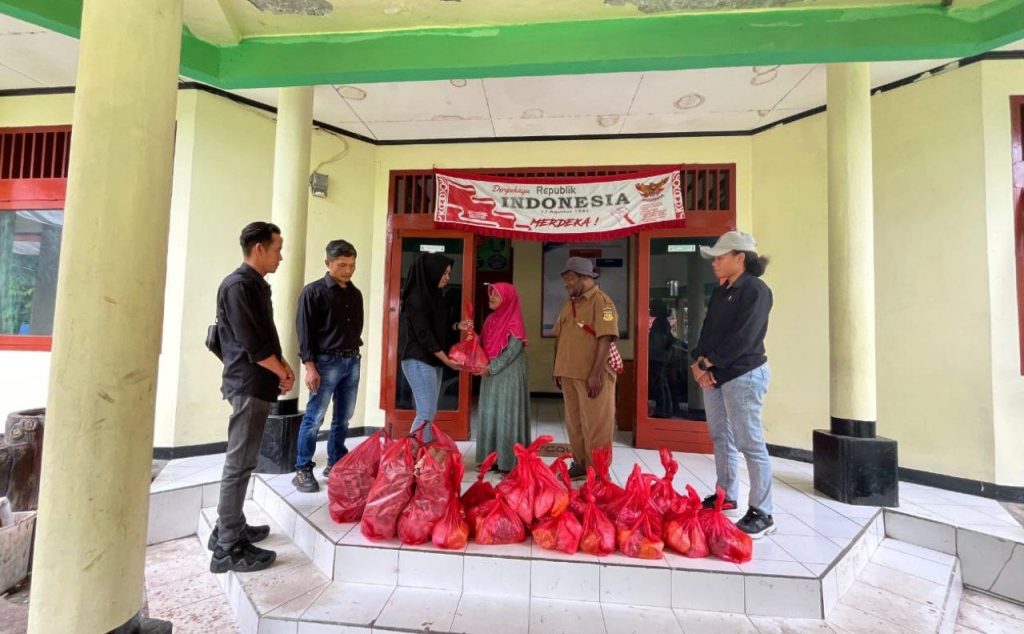 Satreskrim Polres Jayapura Peduli Lansia, Salurkan Bantuan Sembako di Panti Tresna Werdha