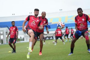 Persipura Siap Tempur di Kandang Persela: Ricardo Salampessy Pastikan Tim dalam Kondisi Terbaik