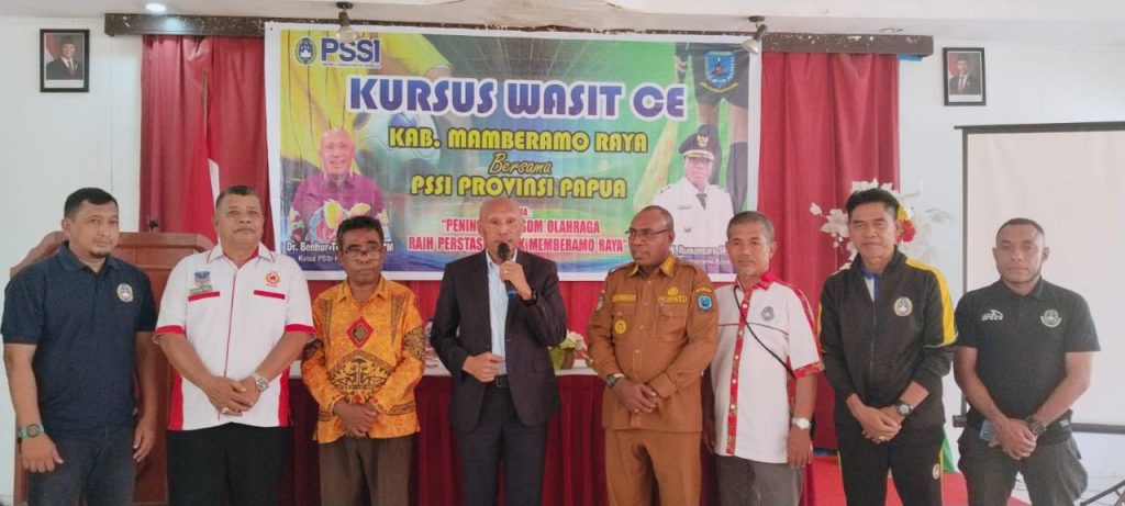 Bangkitkan Sepak Bola Daerah, Asprov PSSI dan Dispora Mambra Gelar Pelatihan Wasit C3