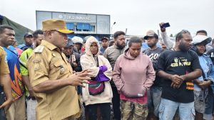 Haris Yocku Pastikan Penataan Pasar Pharaa Tak Rugikan Pedagang Lokal