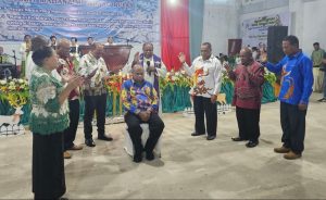 Gubernur Matius Fakhiri Hadiri Natal GPDP Mahanaim: “Doa Jemaat Menguatkan Saya Memimpin Papua”