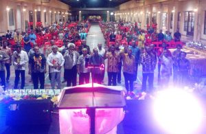 Hadiri Natal Keluarga Waromi, Pemprov Papua Ajak Keluarga Jadi Cermin Kasih Allah