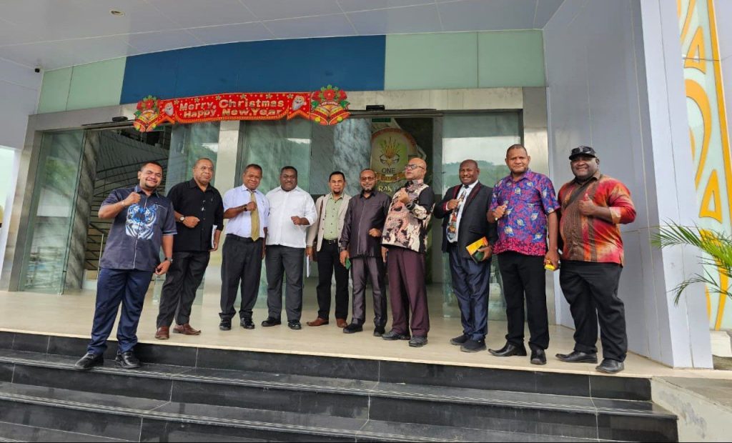 Staf Khusus Gubernur Papua dan MRP Bahas Pemangkasan Anggaran hingga Pengawasan Dana Otsus