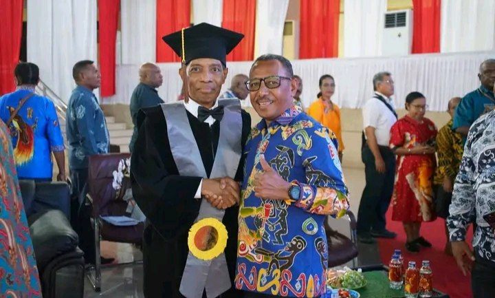 Dua Putra Papua Resmi Jadi Guru Besar Uncen, Kakanwil Kemenkumham Beri Apresiasi