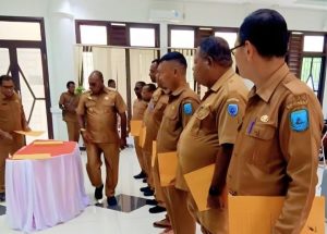 Bupati Robby Rumansara Serahkan DPA dan Umumkan SK Plt Eselon II, Ini Daftar Lengkap Pimpinan OPD Mamberamo Raya 2026