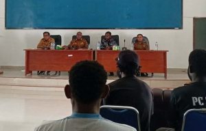Aksi Palang BKD Mamberamo Raya Berujung Dialog, Bupati Roby Tegaskan Wewenang Pemerintah