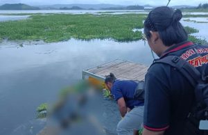 Jenazah Pria Tanpa Indentitas Ditemukan di Tepi Danau Sentani, Satreskrim Lakukan Olah TKP