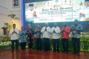 Dari Gedung Negara, Gubernur MDF Perkuat Harmoni Papua Lewat Buka Puasa Bersama