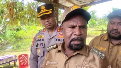 Bupati YW: Sampah dan Pohon Tumbang Hambat Surutnya Air Danau Sentani