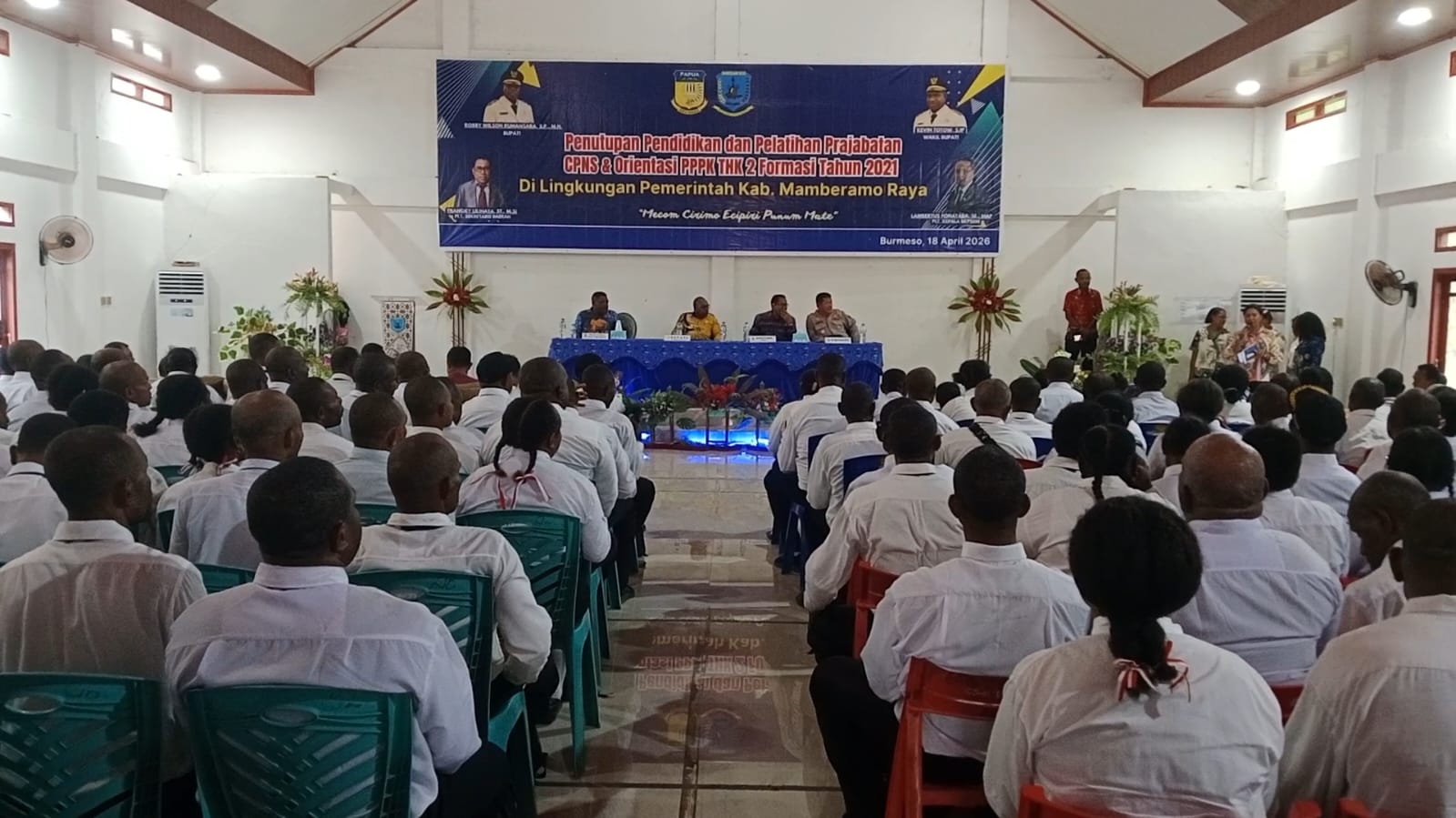 Tampak suasana penutupan prajabatan CPNS PPPK THK2 Formasi 2021 Pemkab Mamberamo Raya, Sabtu (18/4) di sela penutupan diklat