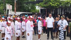 Kadisdik Jayapura Apresiasi Antusiasme Sekolah dalam Gerak Jalan Hardiknas