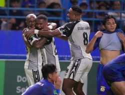 Kado Paskah dari Sang Legenda: Persipura Curi Poin Penuh