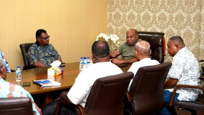 Didorong Tim 9, Mathius Fakhiri Muncul sebagai Calon Tunggal Ketua PSSI Papua