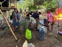 Polisi Bongkar Produksi Miras “Boplas” di Sentani, Peralatan Penyulingan Disita
