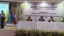 Abdul Rahman Basri Ingatkan Wisudawan Universitas Jayapura Jadi Pencipta Peluang, Bukan Pencari Kerja